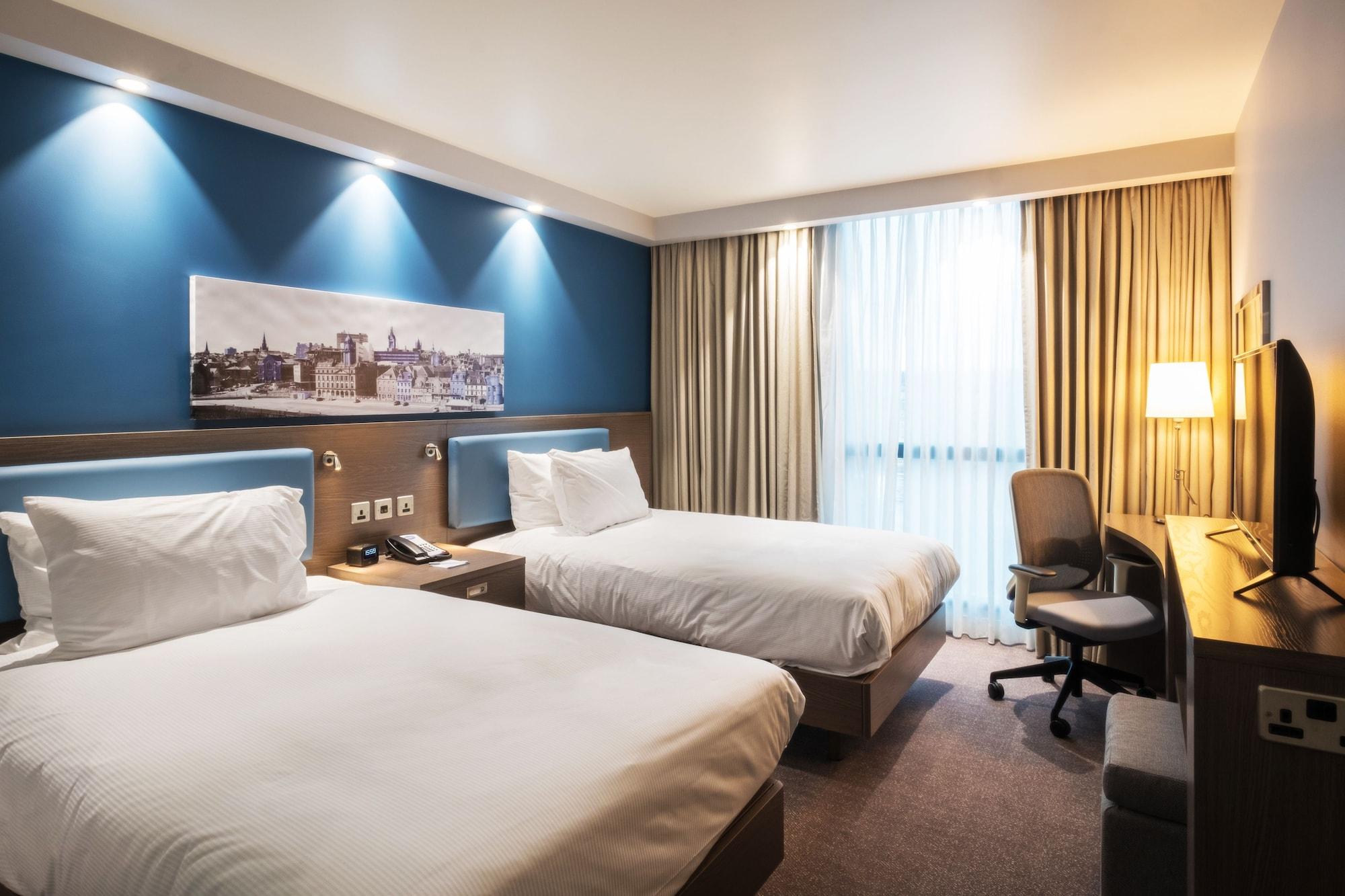 Hampton By Hilton Aberdeen Airport Dyce Buitenkant foto