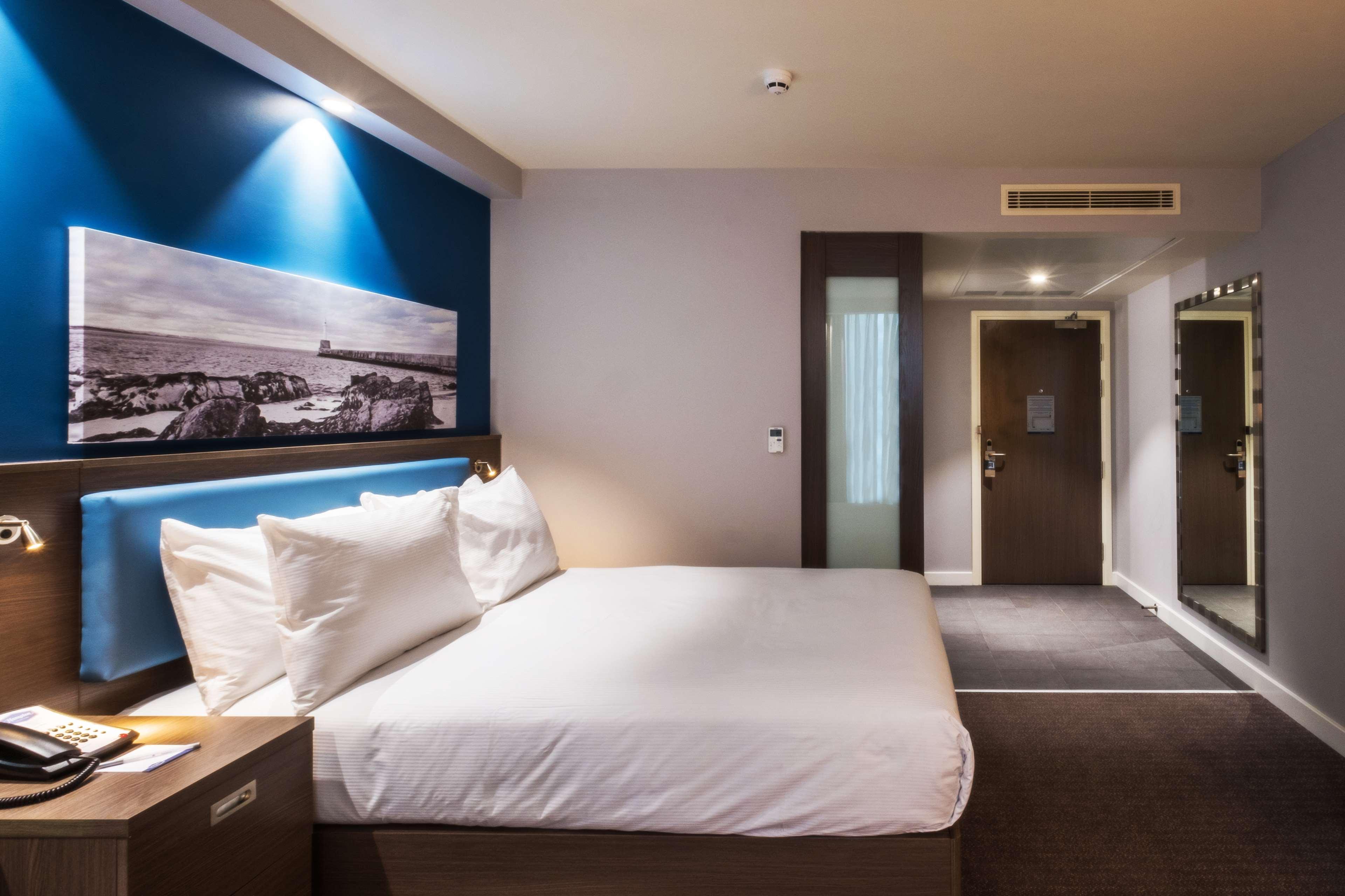 Hampton By Hilton Aberdeen Airport Dyce Buitenkant foto
