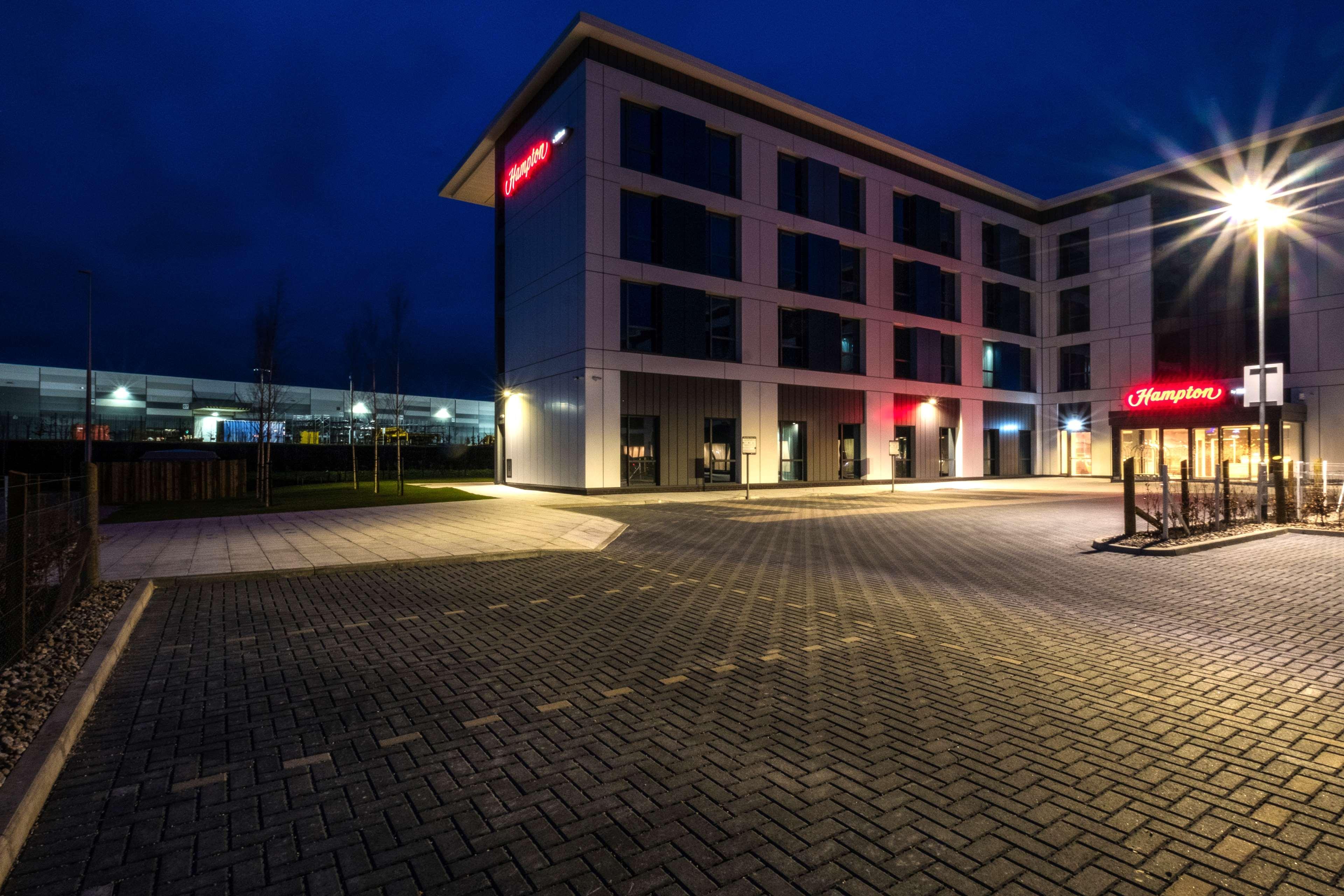 Hampton By Hilton Aberdeen Airport Dyce Buitenkant foto