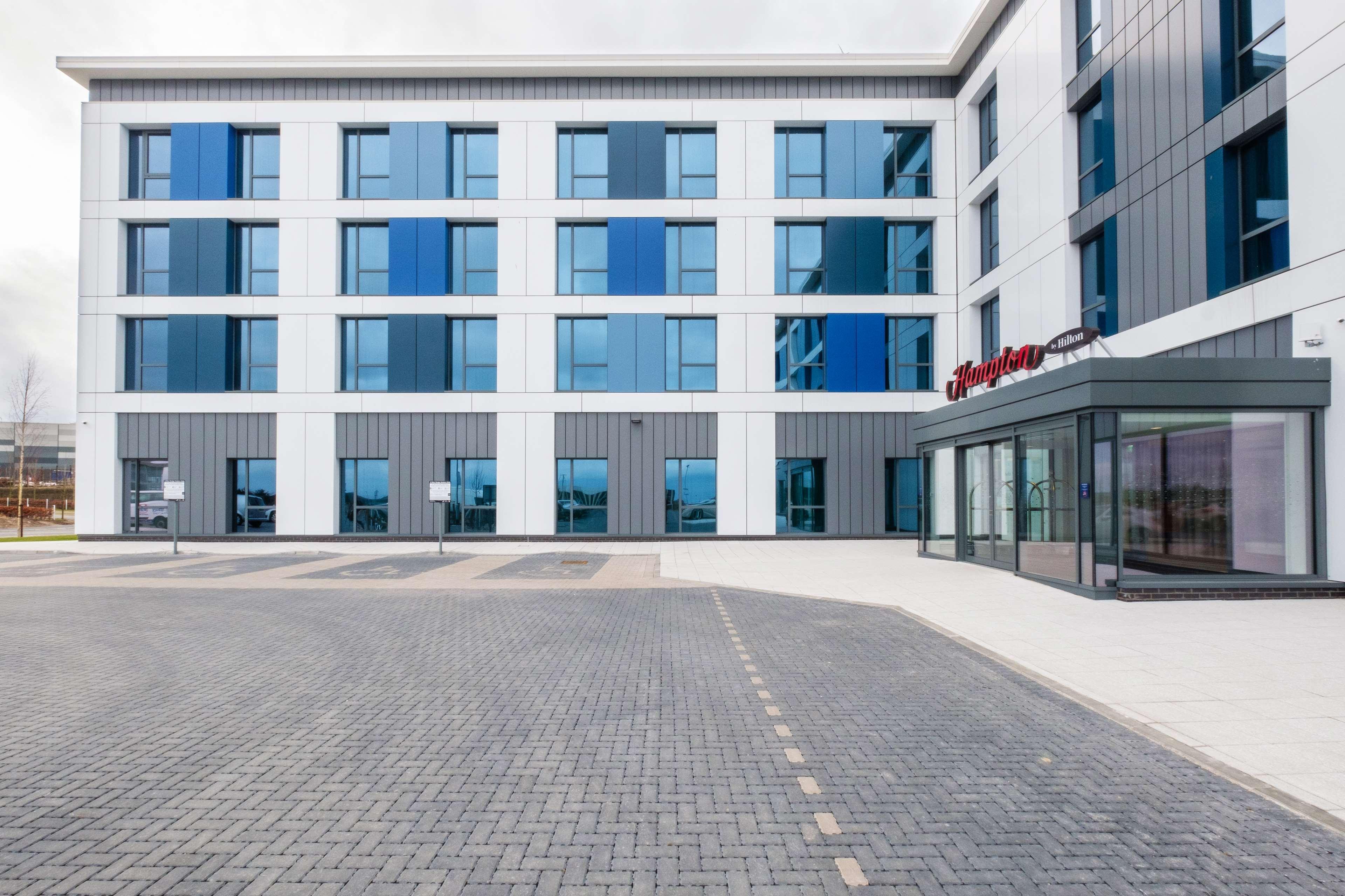 Hampton By Hilton Aberdeen Airport Dyce Buitenkant foto