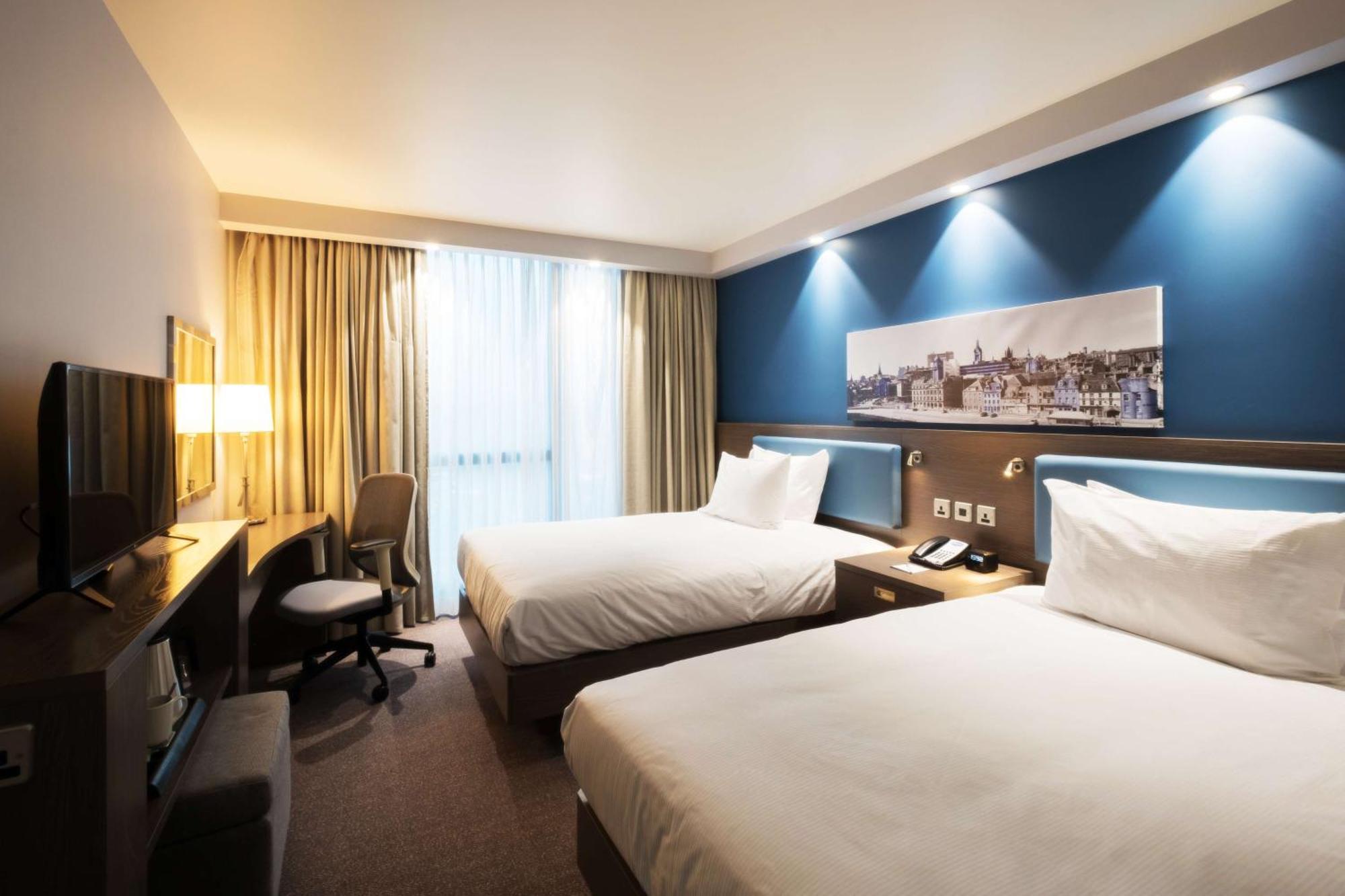 Hampton By Hilton Aberdeen Airport Dyce Buitenkant foto