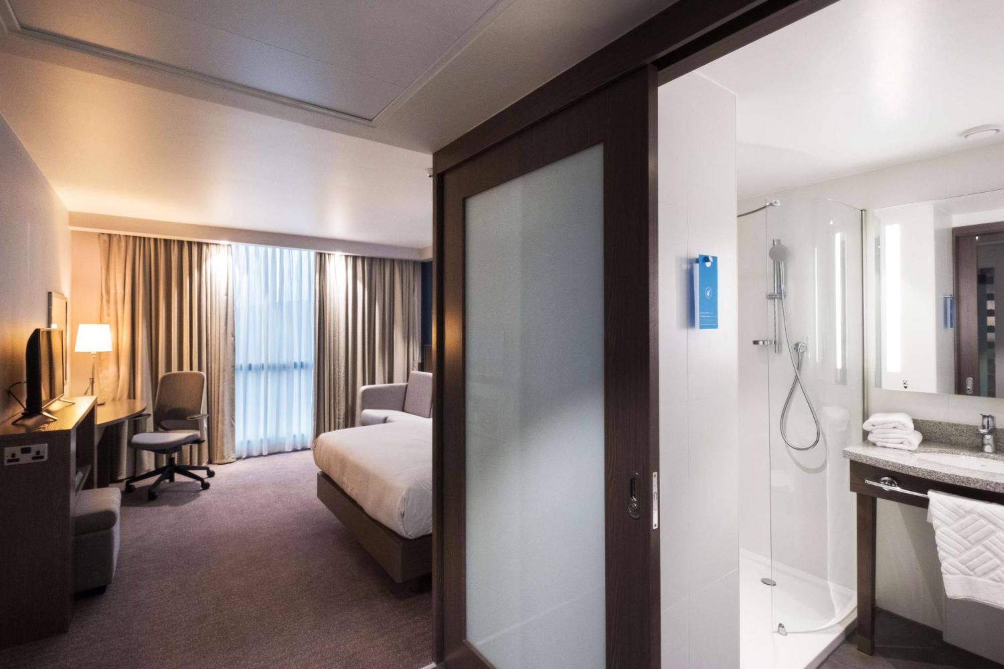 Hampton By Hilton Aberdeen Airport Dyce Buitenkant foto