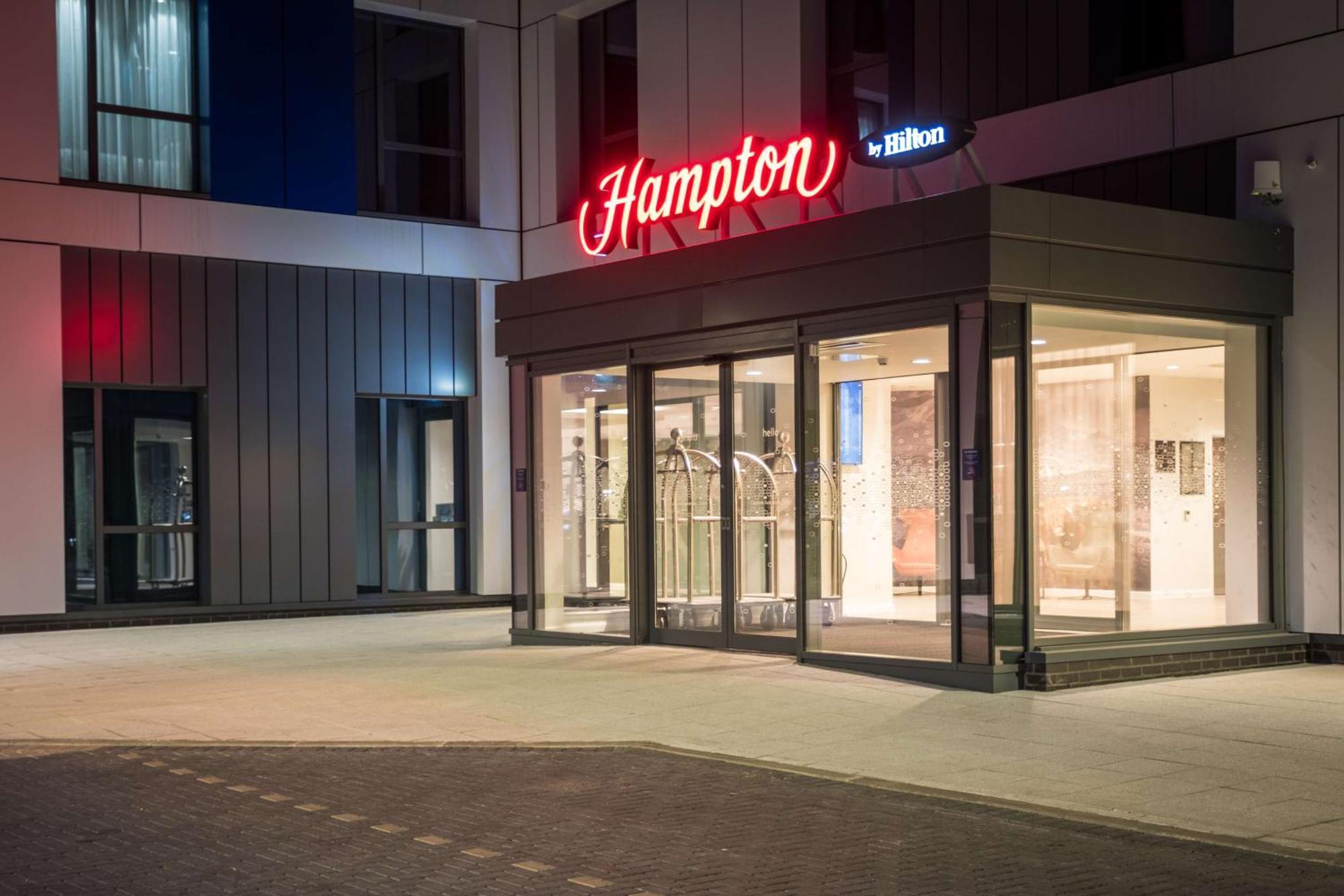 Hampton By Hilton Aberdeen Airport Dyce Buitenkant foto